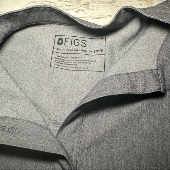 Figs Graphite Grey Rafaela Scrub Top - Picture 2 of 3